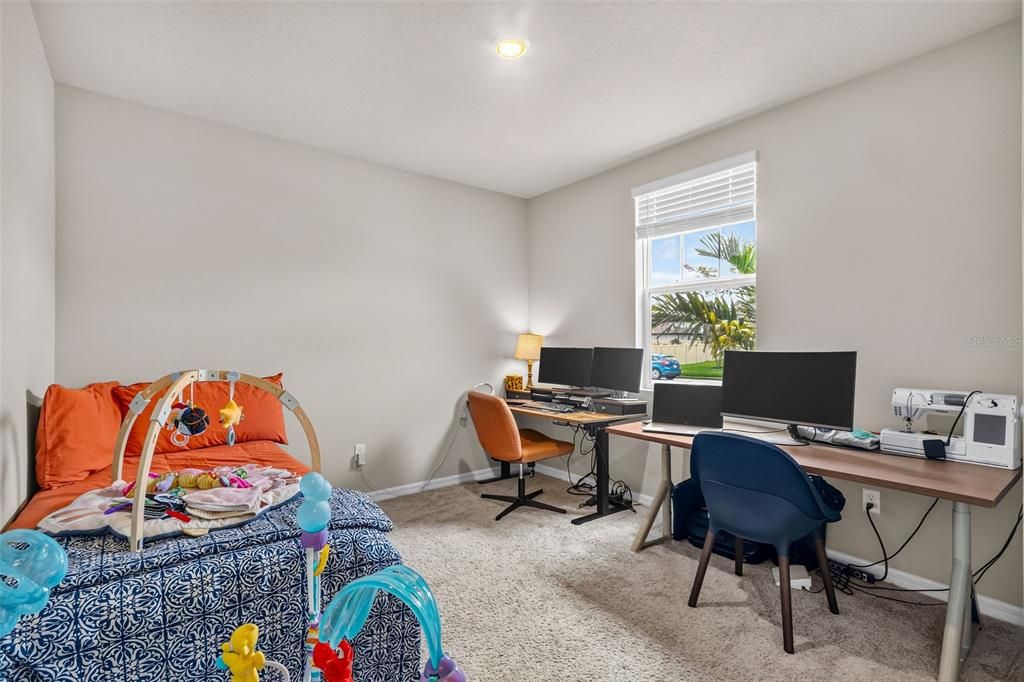 For Sale: $369,000 (3 beds, 2 baths, 1694 Square Feet)