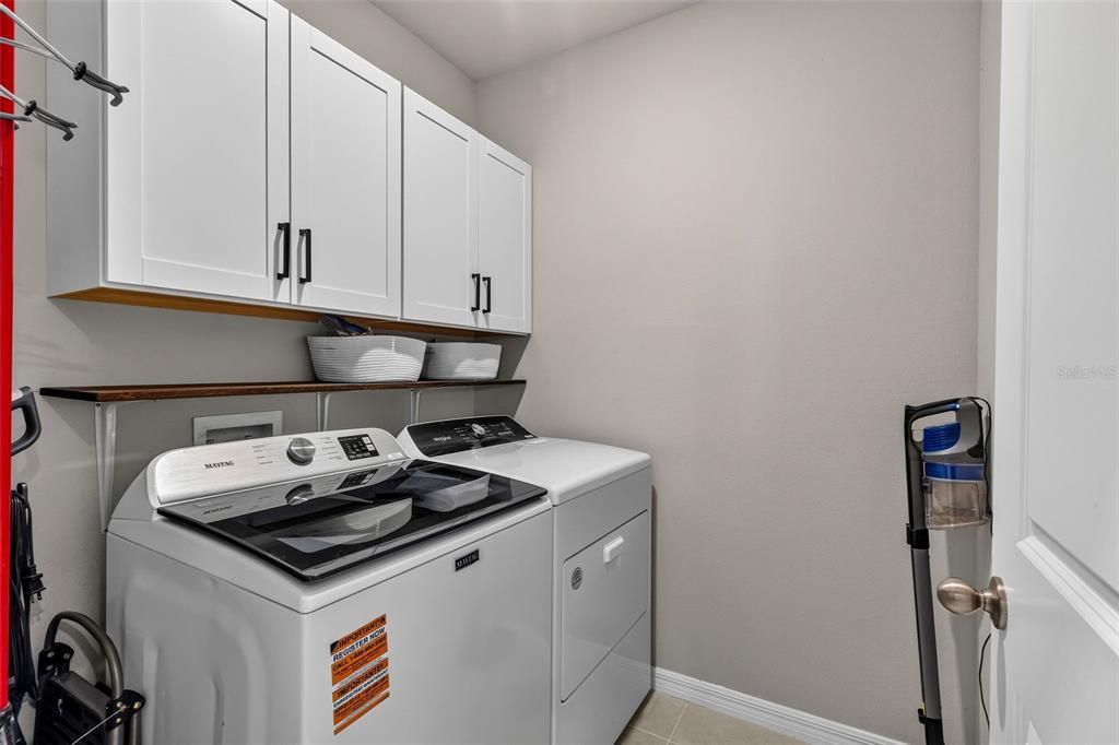 For Sale: $369,000 (3 beds, 2 baths, 1694 Square Feet)