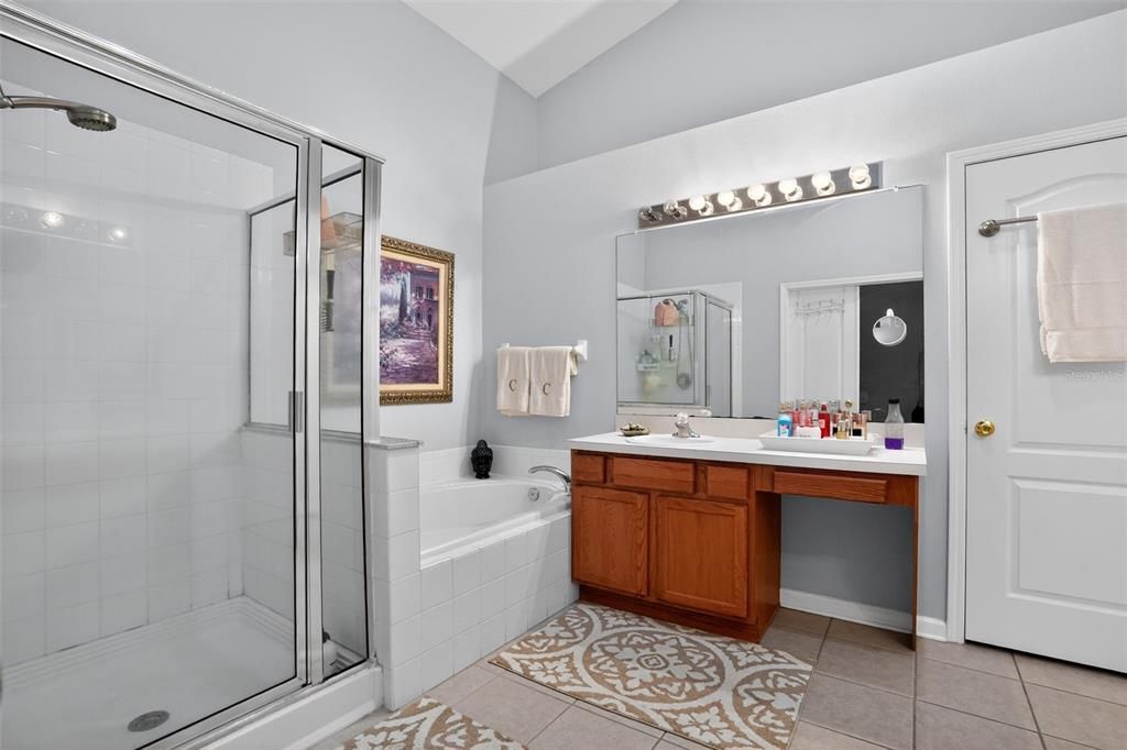 Active With Contract: $2,300 (4 beds, 2 baths, 1936 Square Feet)