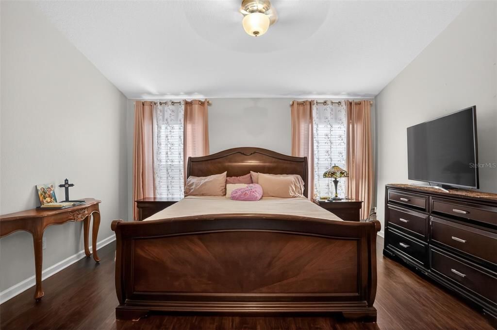 Active With Contract: $2,300 (4 beds, 2 baths, 1936 Square Feet)
