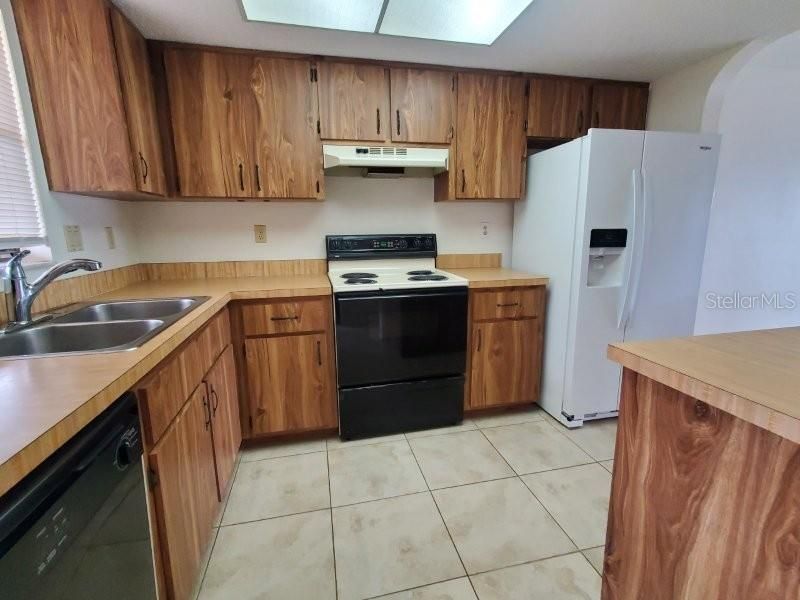 En Renta: $1,300 (2 camas, 2 baños, 1044 Pies cuadrados)