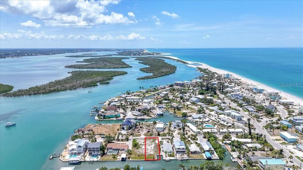 На продажу: $2,799,999 (3 спален, 2 ванн, 2667 Квадратных фут)