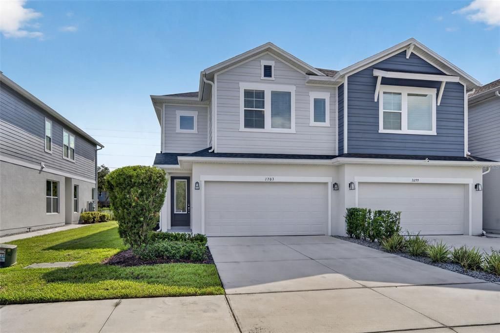For Rent: $2,450 (3 beds, 2 baths, 1807 Square Feet)