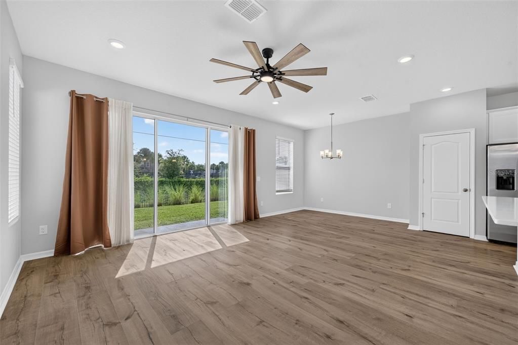 For Rent: $2,450 (3 beds, 2 baths, 1807 Square Feet)