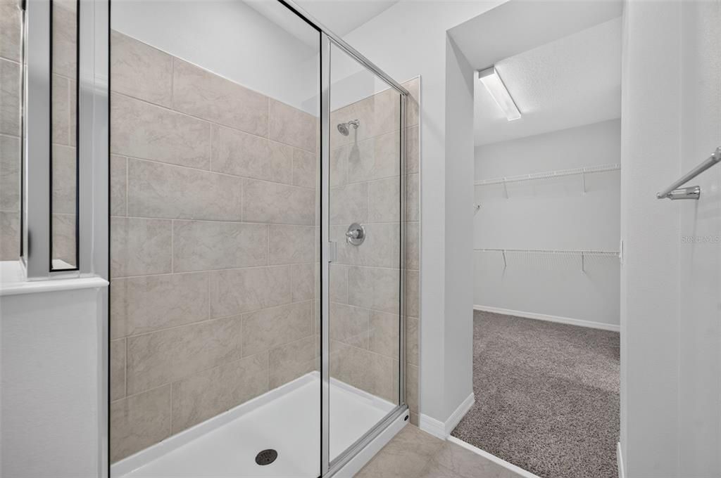 For Rent: $2,450 (3 beds, 2 baths, 1807 Square Feet)
