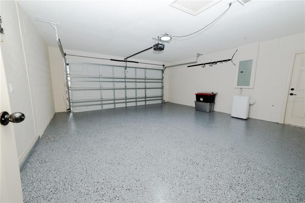 На продажу: $239,000 (3 спален, 2 ванн, 1433 Квадратных фут)