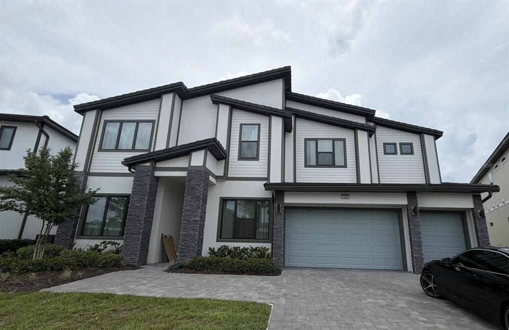Vendido Recientemente: $1,500,000 (15 camas, 15 baños, 6324 Pies cuadrados)