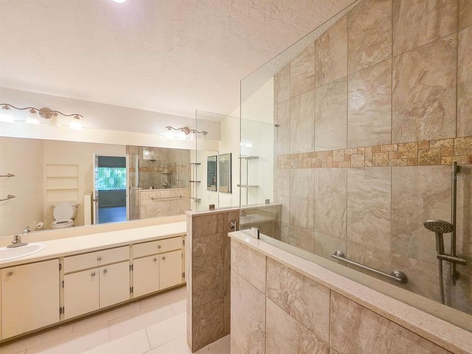For Sale: $379,000 (3 beds, 2 baths, 2244 Square Feet)