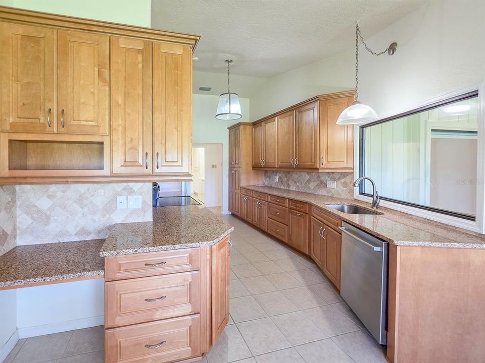 For Sale: $379,000 (3 beds, 2 baths, 2244 Square Feet)