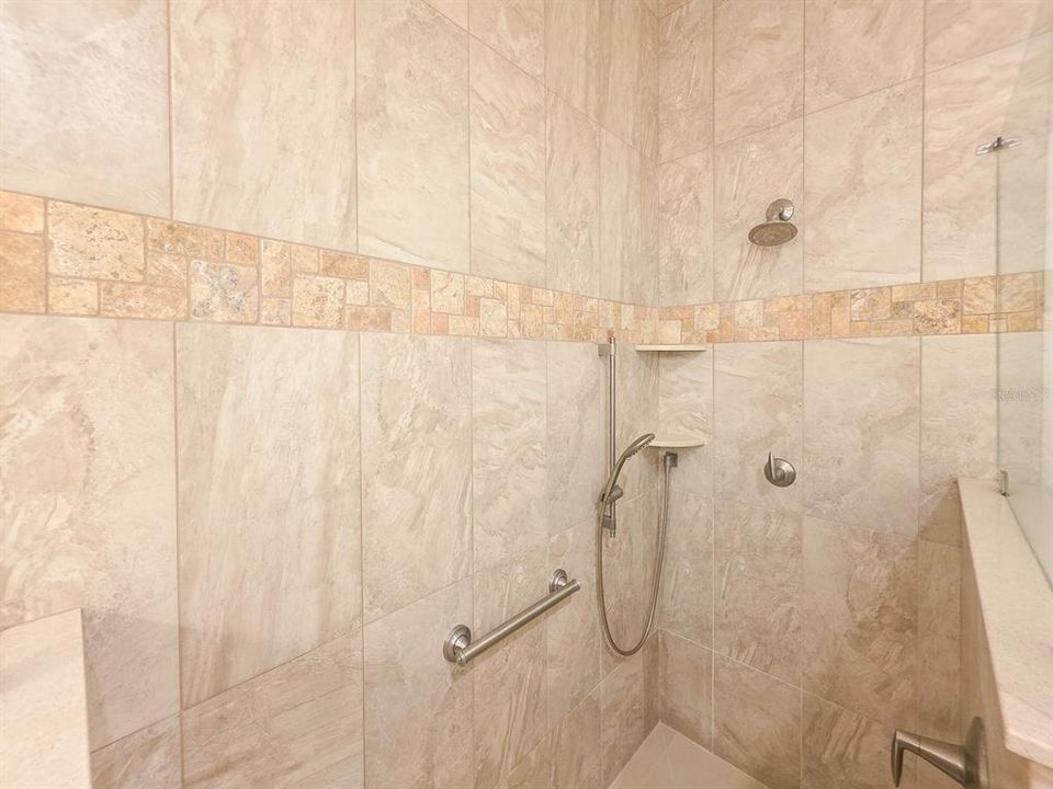 For Sale: $379,000 (3 beds, 2 baths, 2244 Square Feet)
