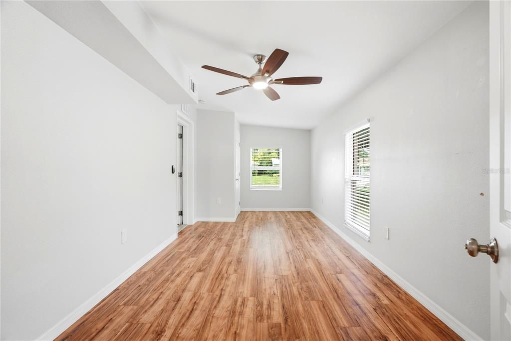 En Venta: $344,900 (3 camas, 2 baños, 1165 Pies cuadrados)