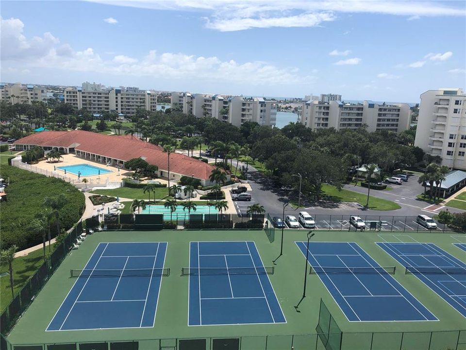 En Venta: $799,000 (2 camas, 2 baños, 1300 Pies cuadrados)