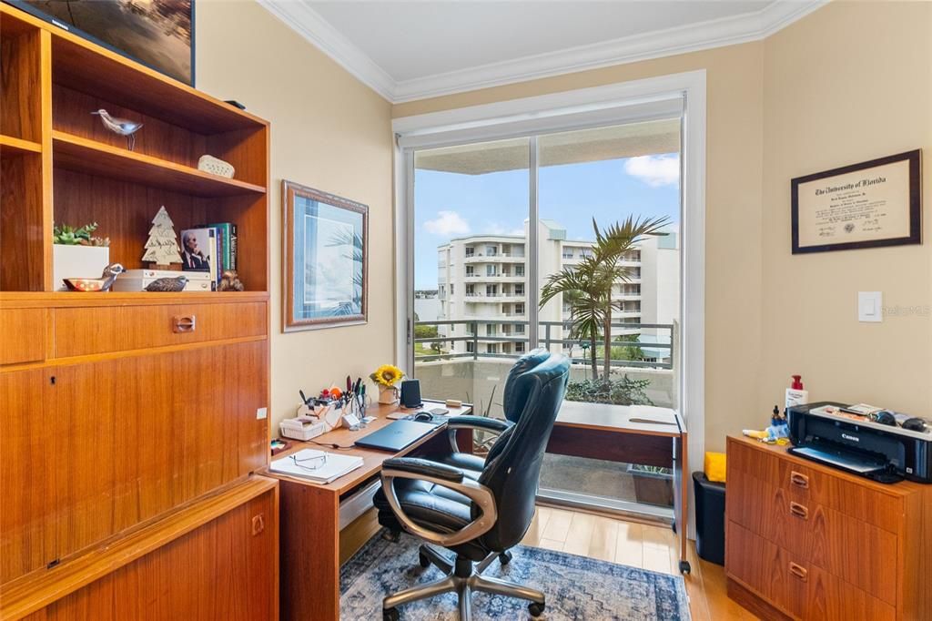 En Venta: $799,000 (2 camas, 2 baños, 1300 Pies cuadrados)