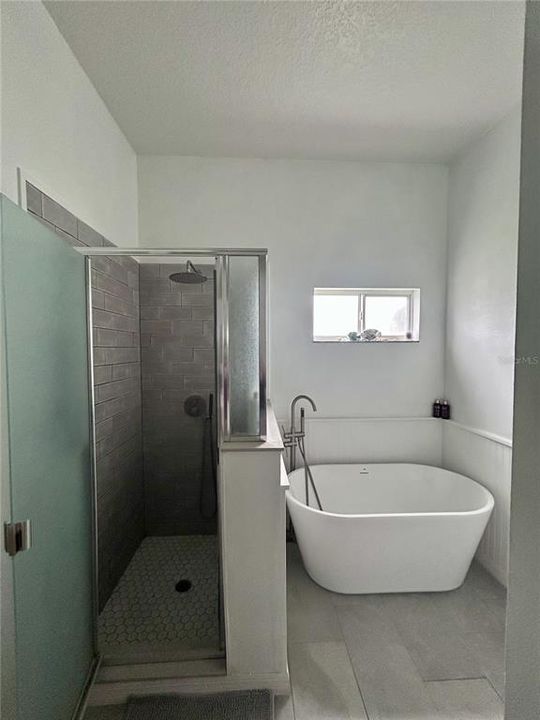 В аренду: $3,200 (4 спален, 2 ванн, 1804 Квадратных фут)