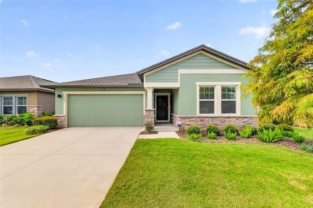 For Sale: $450,000 (3 beds, 2 baths, 1769 Square Feet)