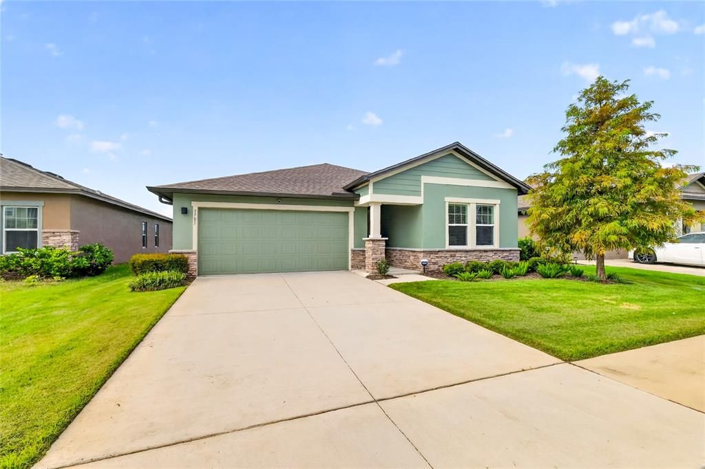 For Sale: $450,000 (3 beds, 2 baths, 1769 Square Feet)