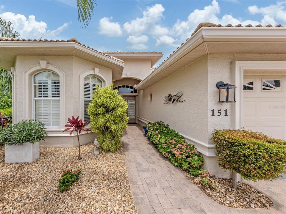 For Sale: $525,000 (3 beds, 2 baths, 1838 Square Feet)