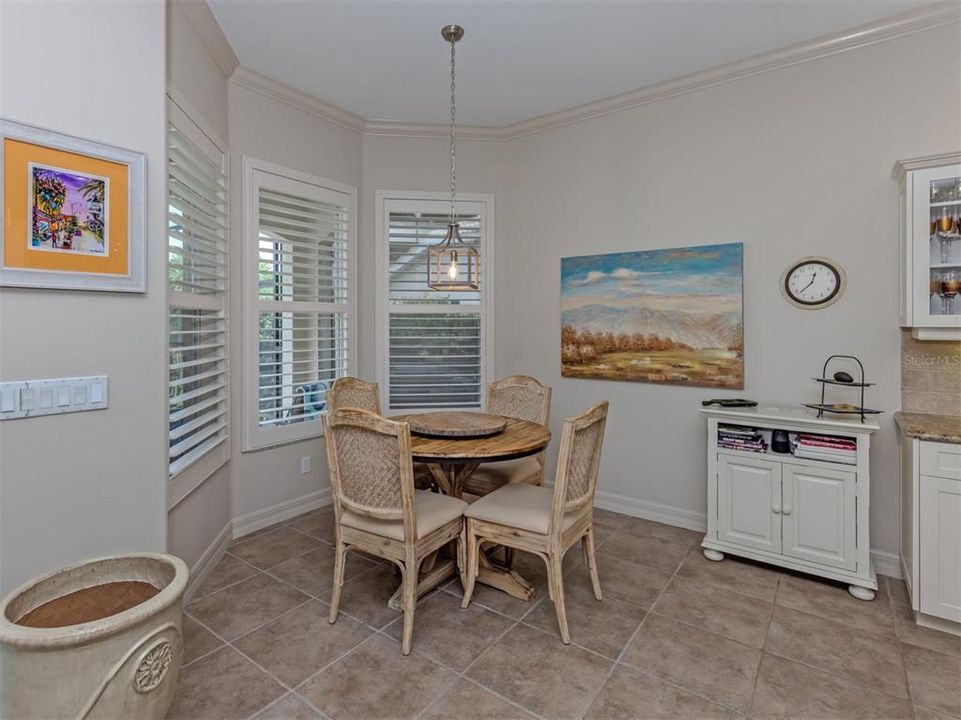For Sale: $525,000 (3 beds, 2 baths, 1838 Square Feet)