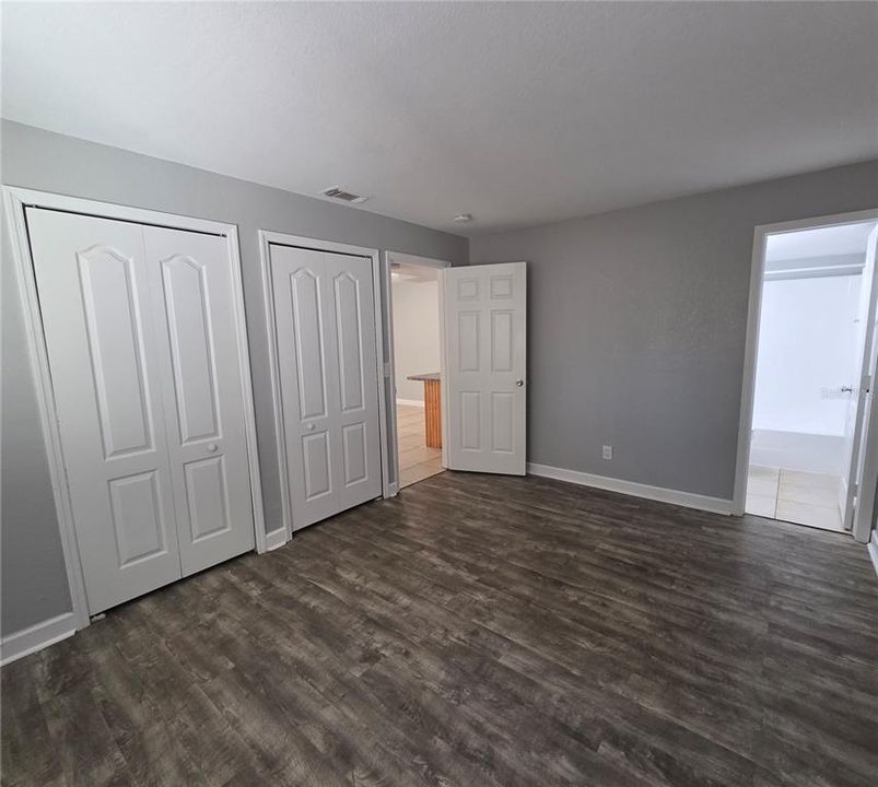 На продажу: $129,900 (2 спален, 2 ванн, 918 Квадратных фут)