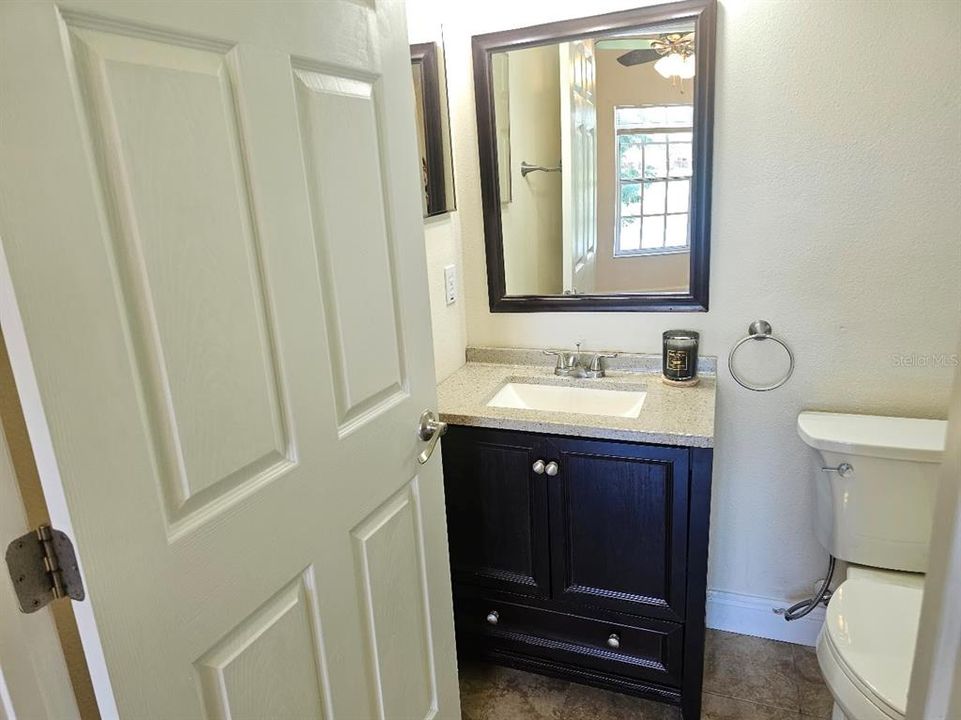 For Rent: $1,950 (3 beds, 2 baths, 1177 Square Feet)