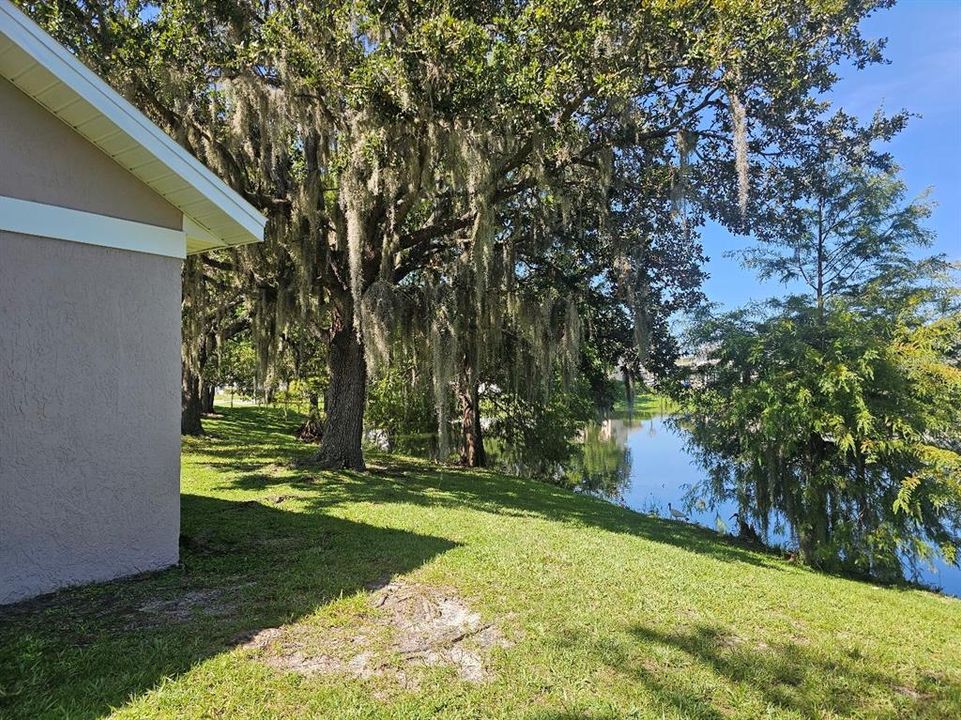 For Rent: $1,950 (3 beds, 2 baths, 1177 Square Feet)