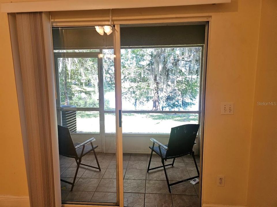 For Rent: $1,950 (3 beds, 2 baths, 1177 Square Feet)