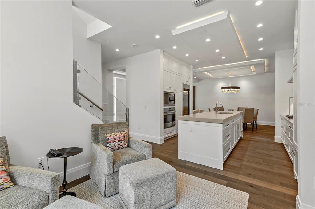 На продажу: $3,895,000 (3 спален, 3 ванн, 3878 Квадратных фут)