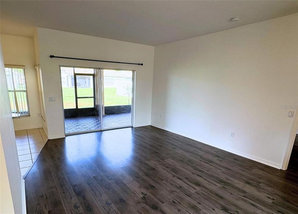 For Rent: $2,200 (3 beds, 2 baths, 1687 Square Feet)