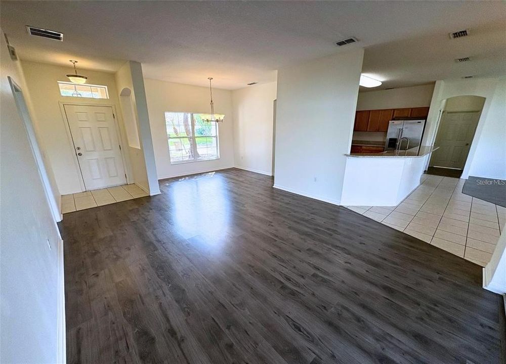 For Rent: $2,200 (3 beds, 2 baths, 1687 Square Feet)
