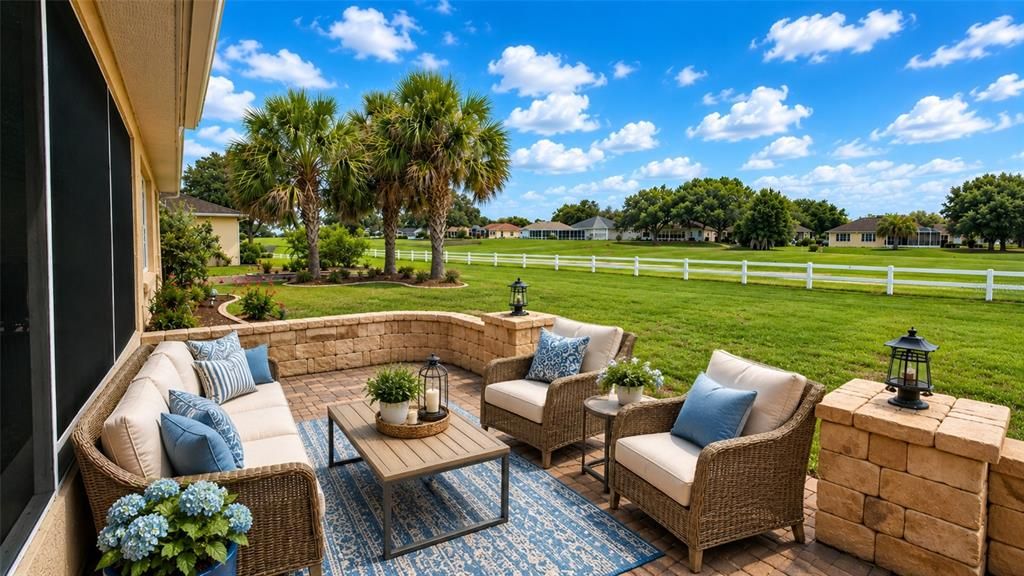 For Sale: $559,999 (3 beds, 3 baths, 2224 Square Feet)
