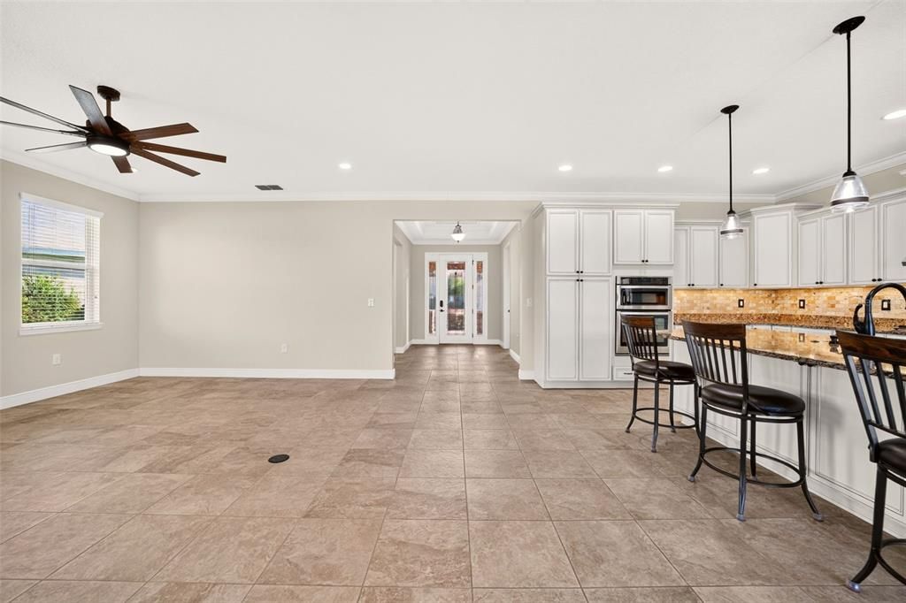 For Sale: $559,999 (3 beds, 3 baths, 2224 Square Feet)