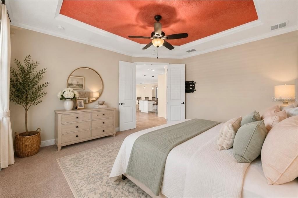 For Sale: $559,999 (3 beds, 3 baths, 2224 Square Feet)