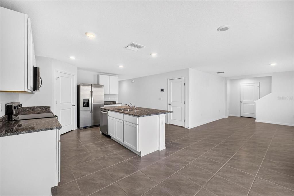 For Sale: $549,000 (4 beds, 3 baths, 2435 Square Feet)