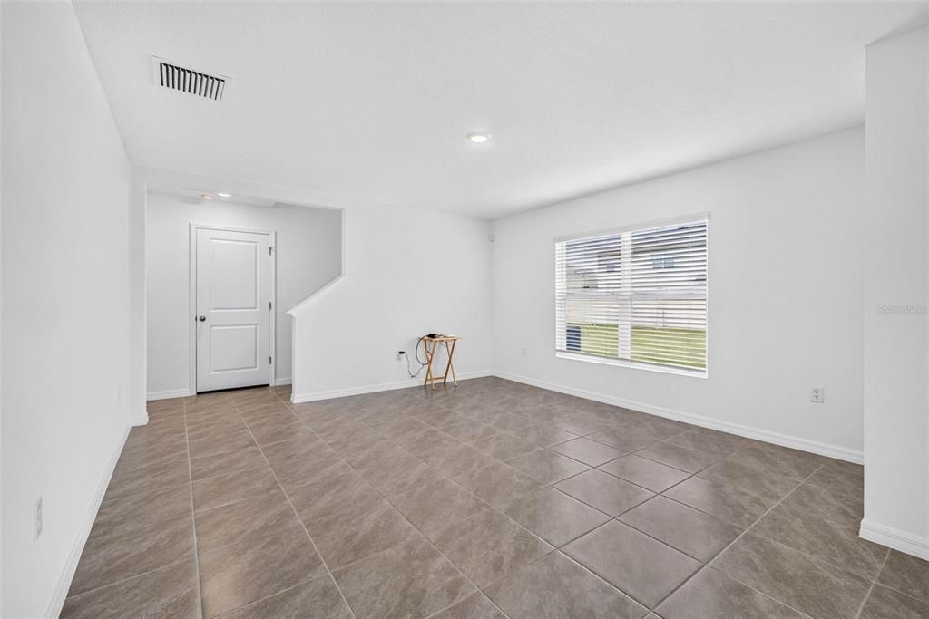 For Sale: $549,000 (4 beds, 3 baths, 2435 Square Feet)