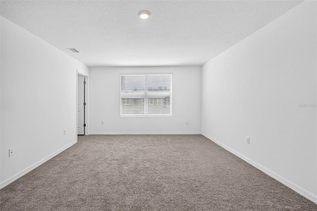 For Sale: $549,000 (4 beds, 3 baths, 2435 Square Feet)