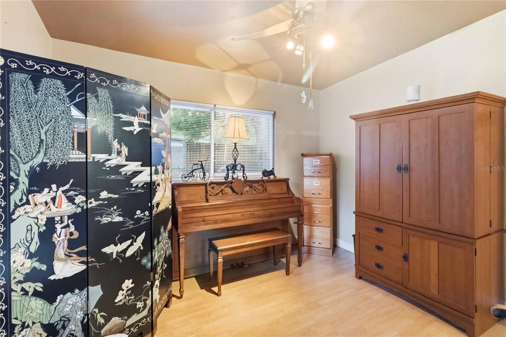 En Venta: $260,000 (3 camas, 1 baños, 1056 Pies cuadrados)