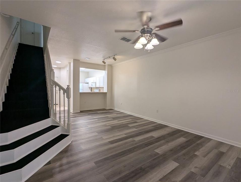 For Rent: $1,495 (2 beds, 2 baths, 1275 Square Feet)