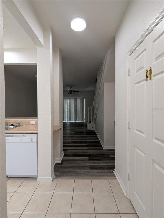 For Rent: $1,495 (2 beds, 2 baths, 1275 Square Feet)
