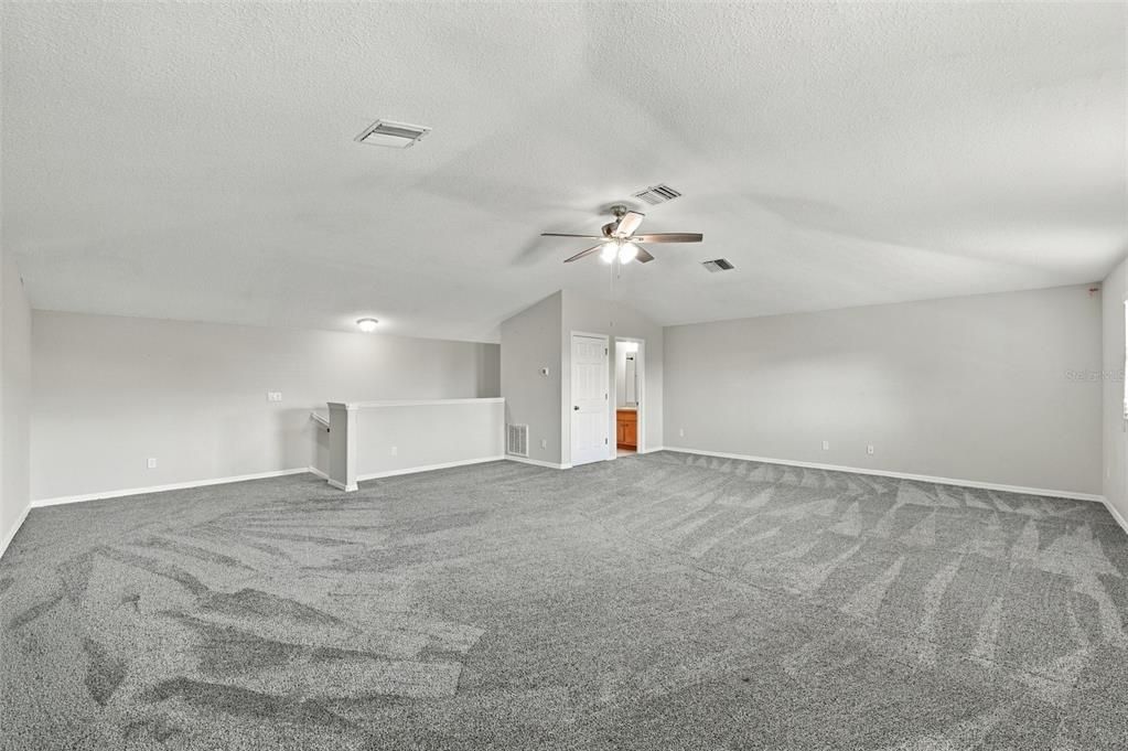 En Venta: $550,000 (4 camas, 4 baños, 3041 Pies cuadrados)