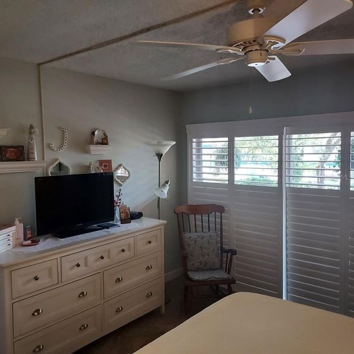 En Venta: $179,900 (3 camas, 2 baños, 1200 Pies cuadrados)