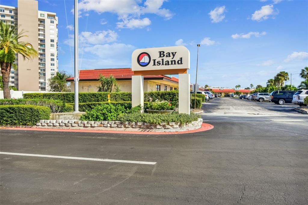 For Rent: $3,200 (2 beds, 2 baths, 1300 Square Feet)
