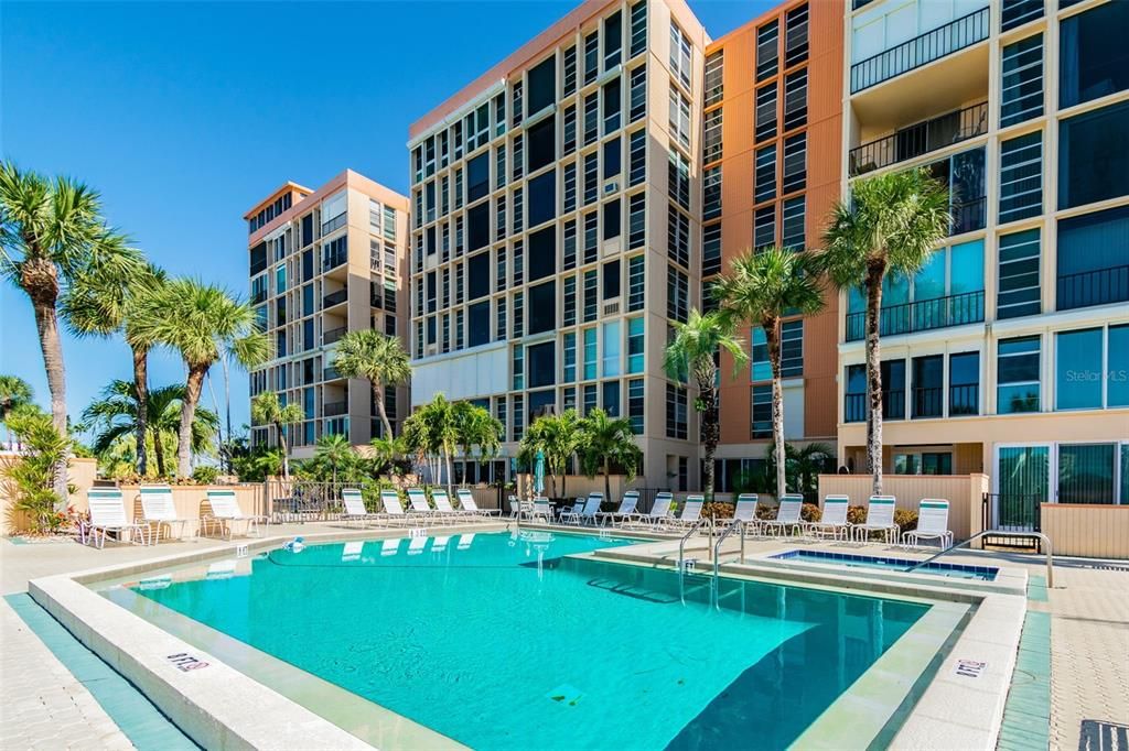 For Rent: $3,200 (2 beds, 2 baths, 1300 Square Feet)
