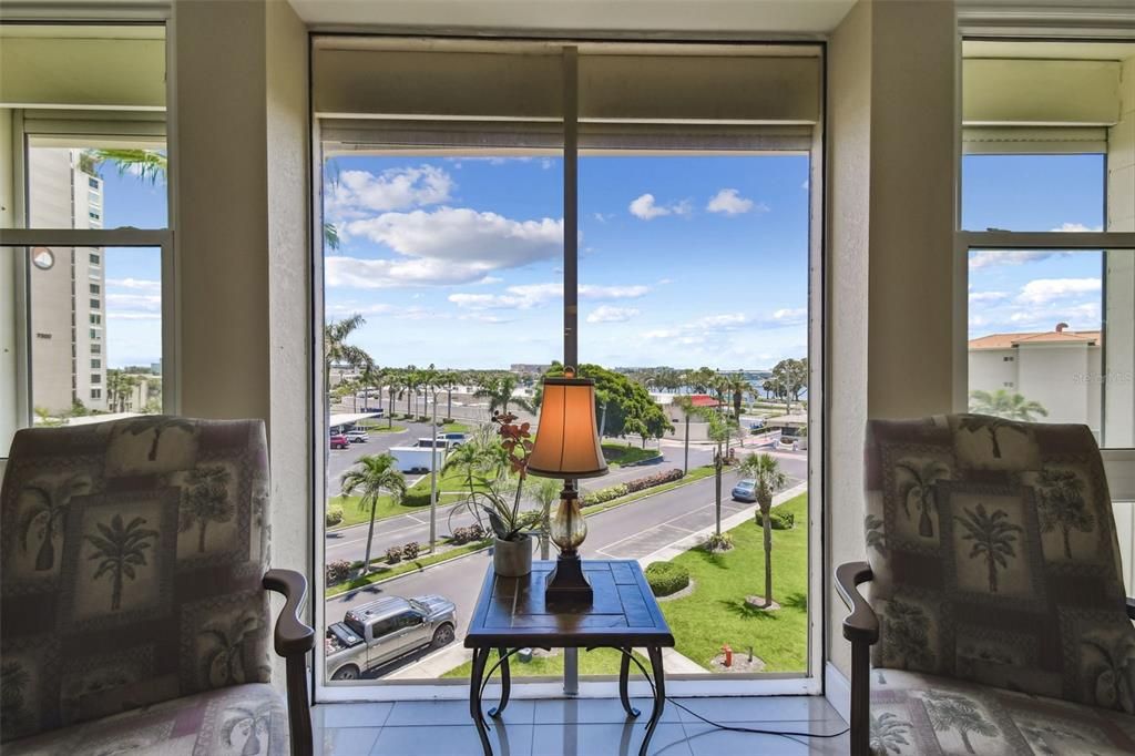 For Rent: $3,200 (2 beds, 2 baths, 1300 Square Feet)