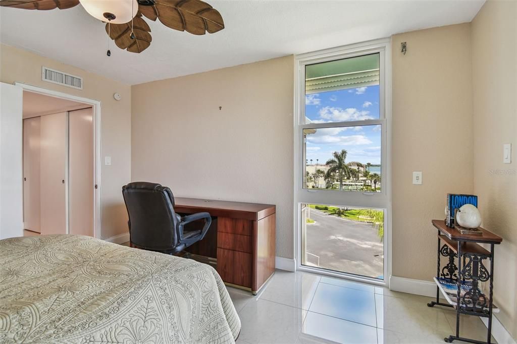 For Rent: $3,200 (2 beds, 2 baths, 1300 Square Feet)