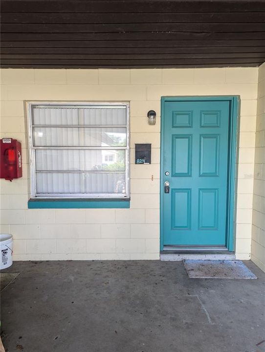 For Rent: $1,400 (2 beds, 1 baths, 844 Square Feet)