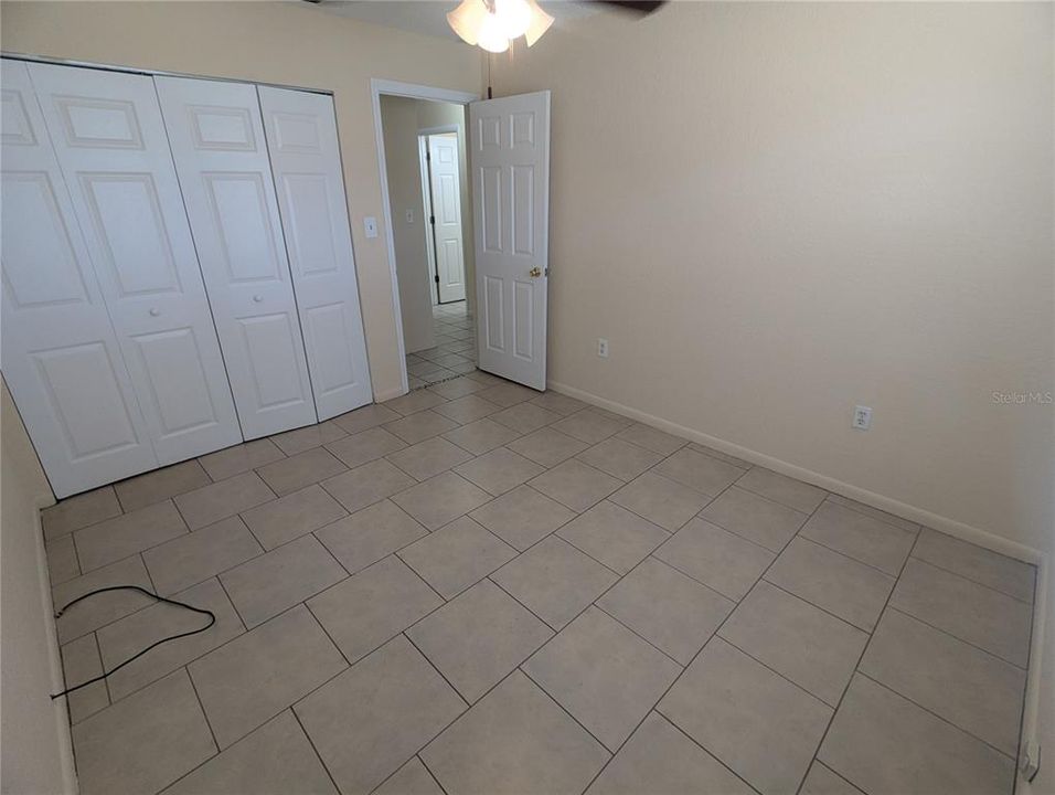For Rent: $1,400 (2 beds, 1 baths, 844 Square Feet)