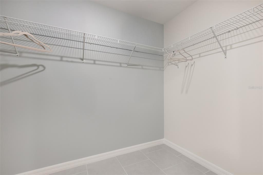 For Sale: $269,499 (3 beds, 2 baths, 1487 Square Feet)