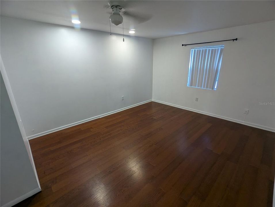 En Renta: $2,200 (4 camas, 3 baños, 2138 Pies cuadrados)