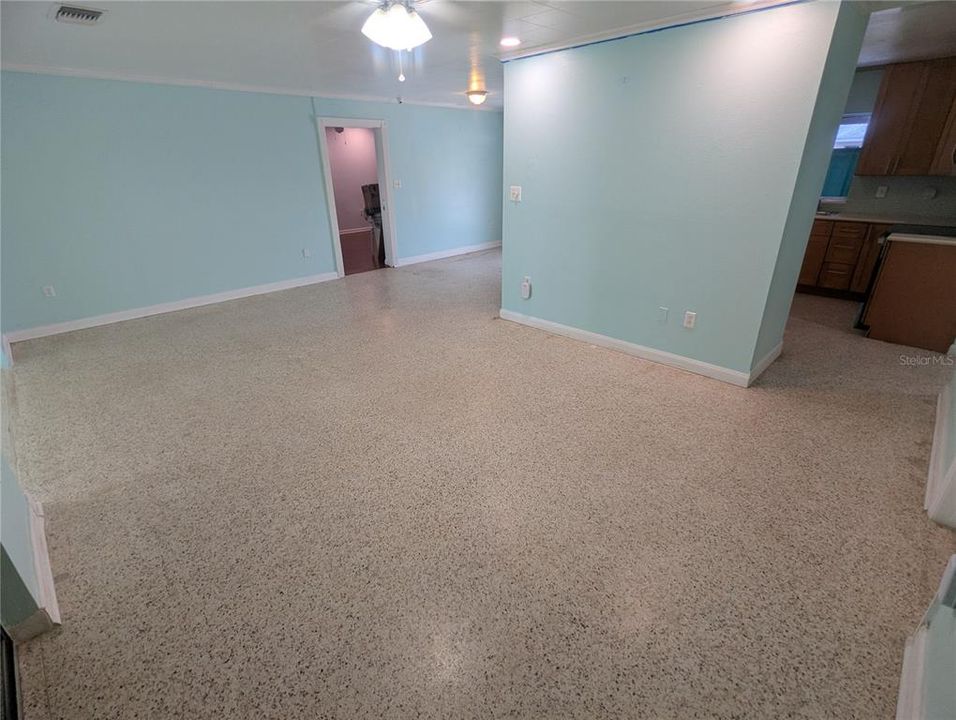 En Renta: $2,200 (4 camas, 3 baños, 2138 Pies cuadrados)