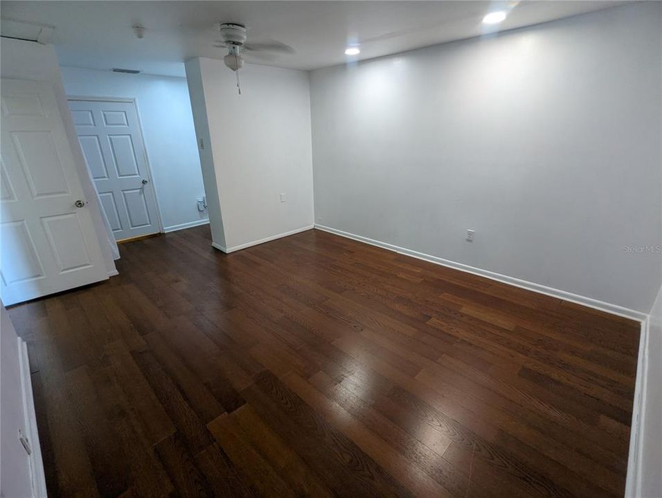 En Renta: $2,200 (4 camas, 3 baños, 2138 Pies cuadrados)